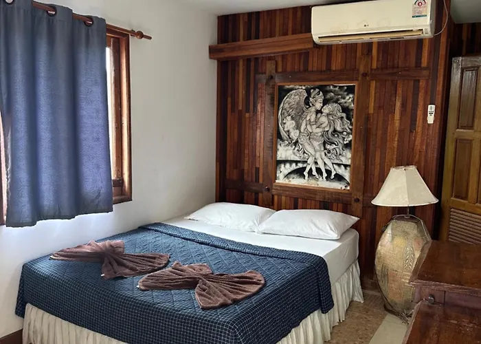 Tropical Garden Bungalow