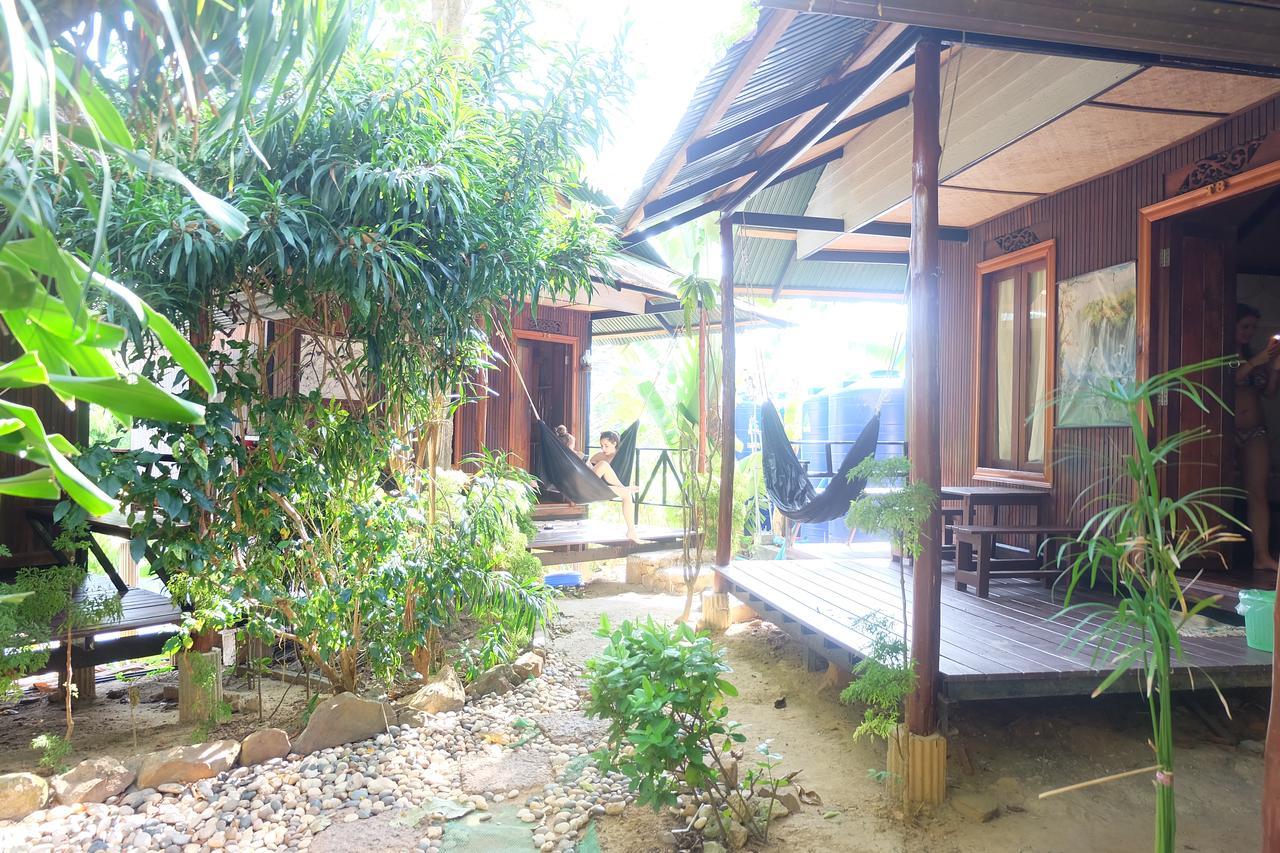 Tropical Garden 2* קו פי פי