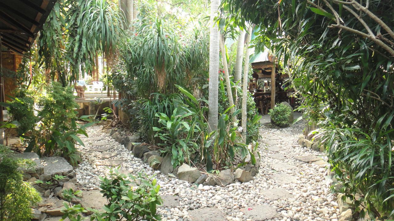 Tropical Garden קו פי פי